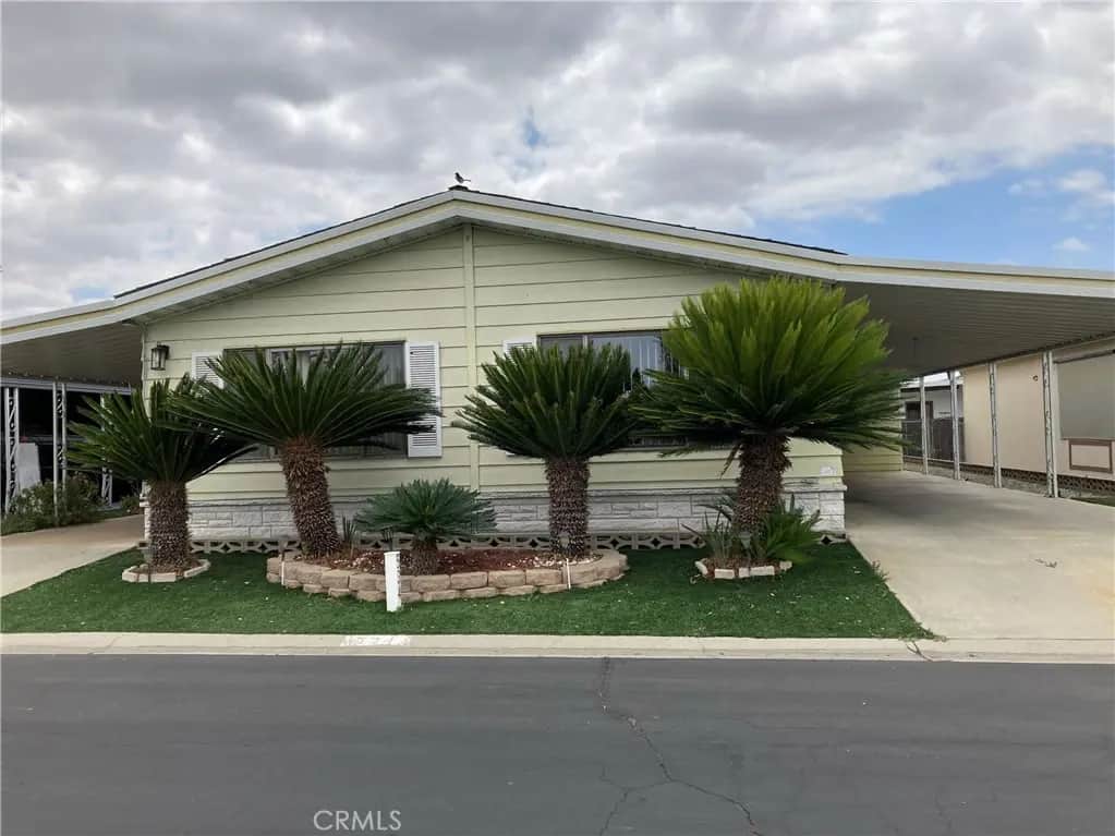601 N Kirby Avenue 534, Hemet, CA — listing photo 1