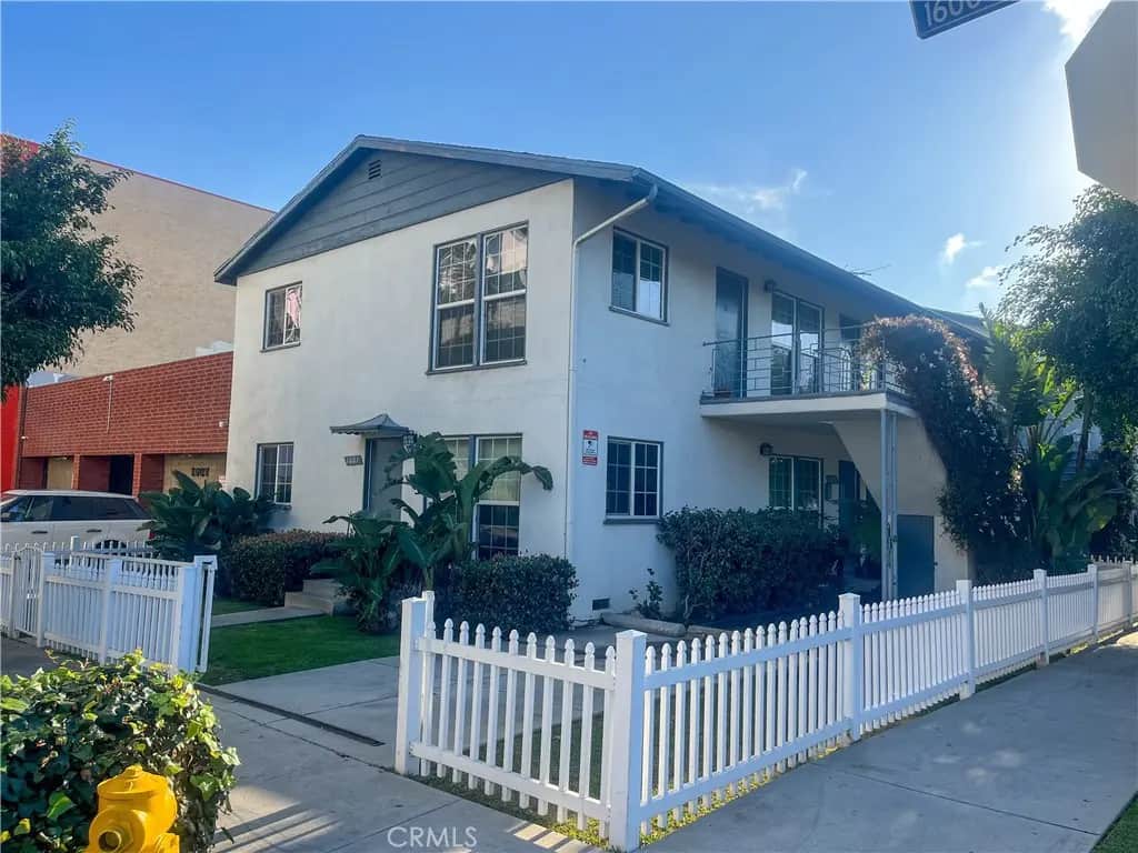 11158 Massachusetts, Los Angeles, CA — listing photo 1