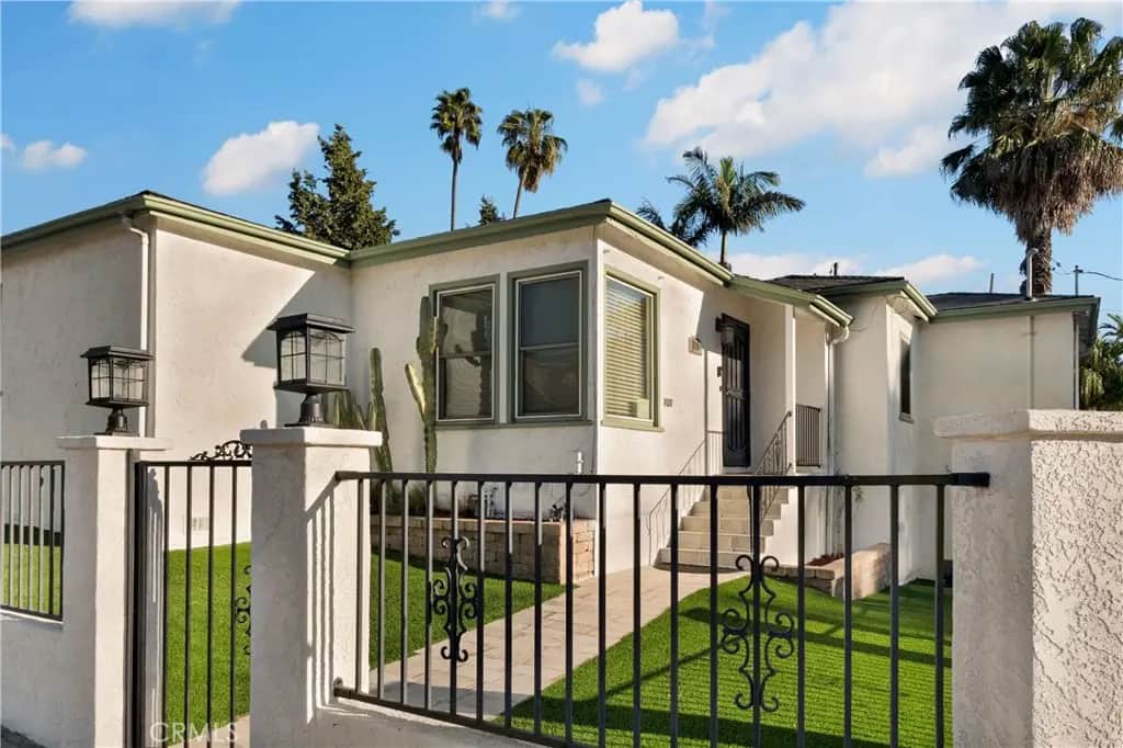 3275 Boundary, San Diego, CA — listing photo 1