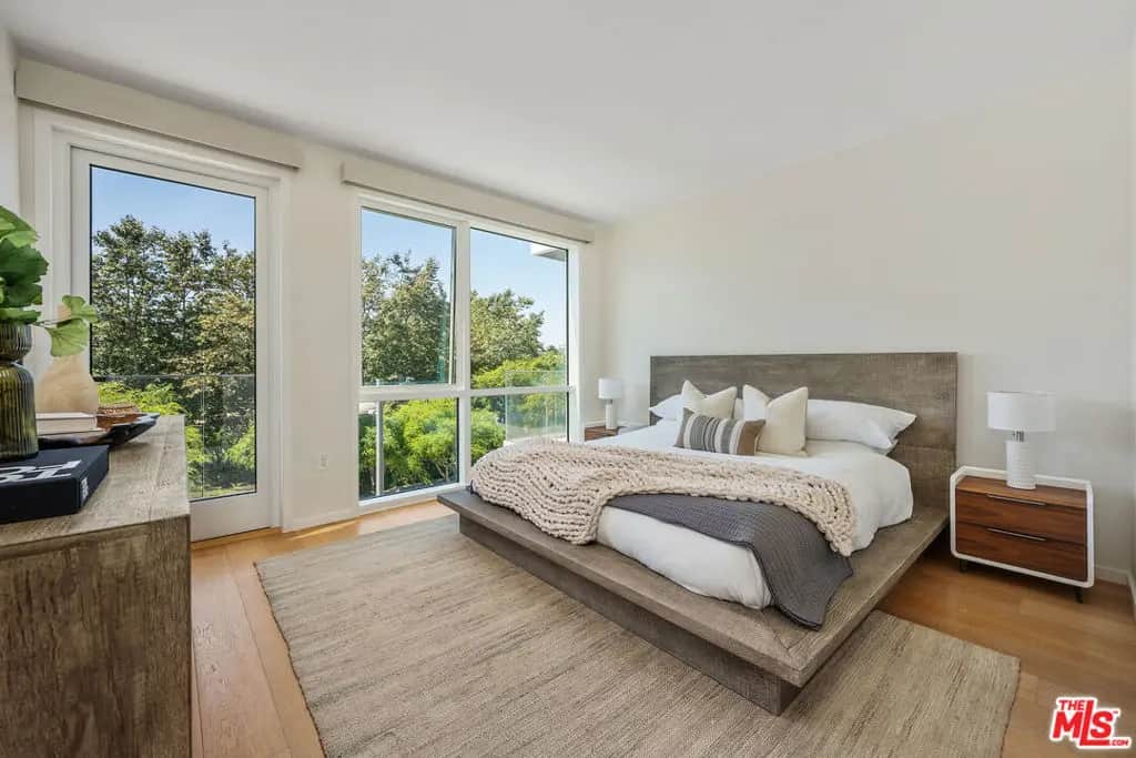 1705 Ocean Avenue 312, Santa Monica, CA — listing photo 1