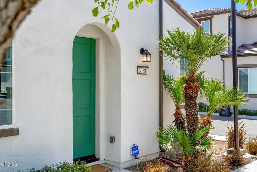 3068 Harrison Lane, Simi Valley, CA — listing photo 1