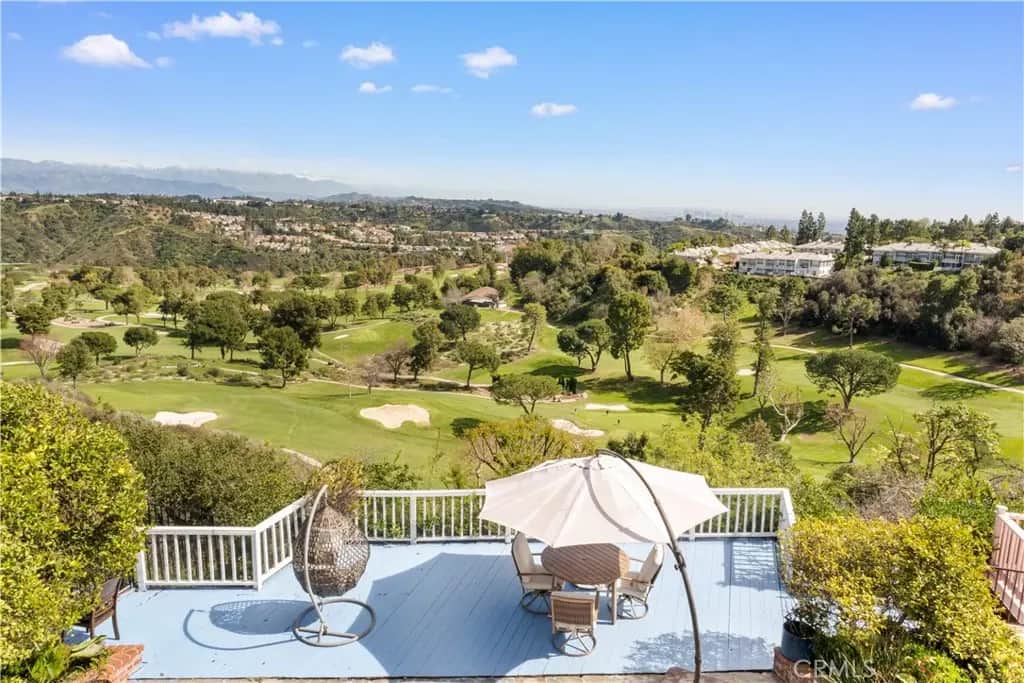 2282 Canyonback, Los Angeles, CA — listing photo 1