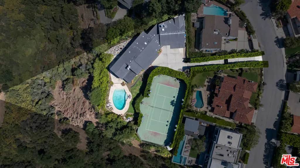 1612 Stradella Road, Los Angeles, CA — listing photo 1