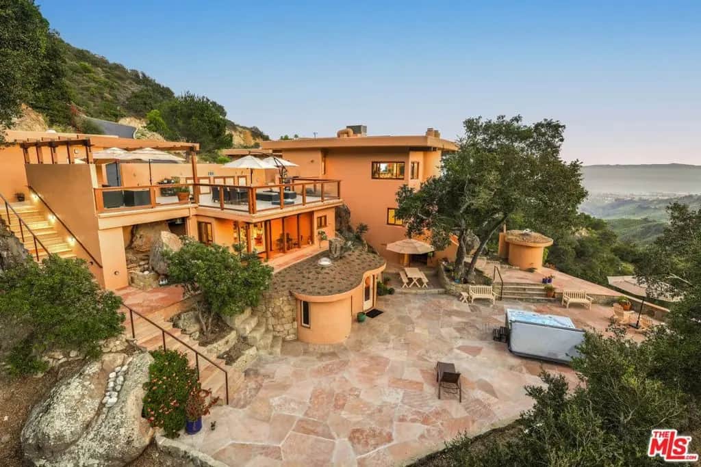 280 W Mountain Drive, Santa Barbara, CA — listing photo 1