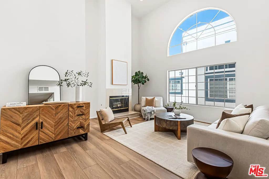 3949 Bentley Avenue 8, Culver City, CA — listing photo 1