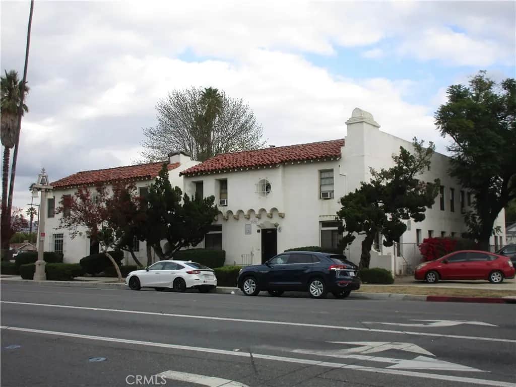 3260 MAIN, Riverside, CA — listing photo 1