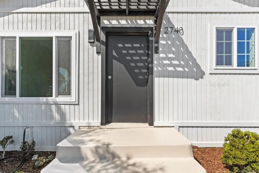 2740 2742 Main Street, San Diego, CA — listing photo 1