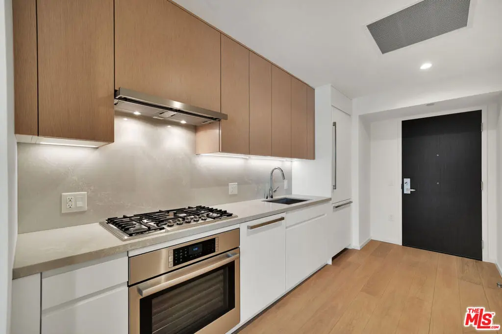 877 Francisco Street 623, Los Angeles, CA — listing photo 1