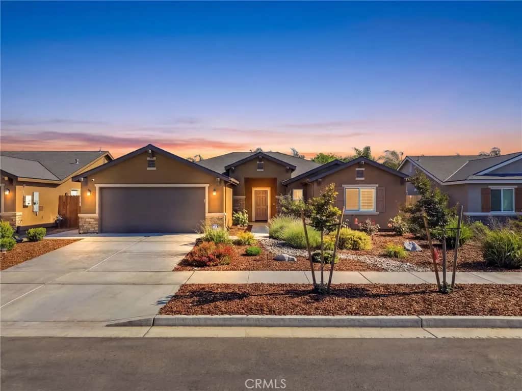2045 W Chianti Way, Hanford, CA — listing photo 1