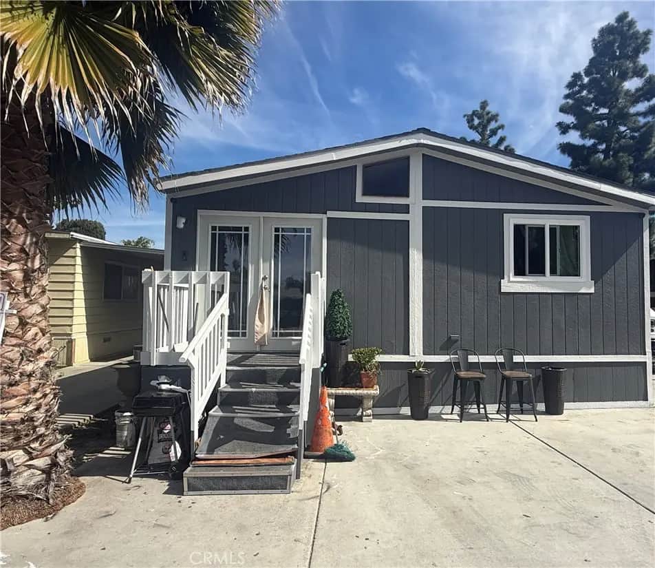 135 Serra 145, Tustin, CA — listing photo 1