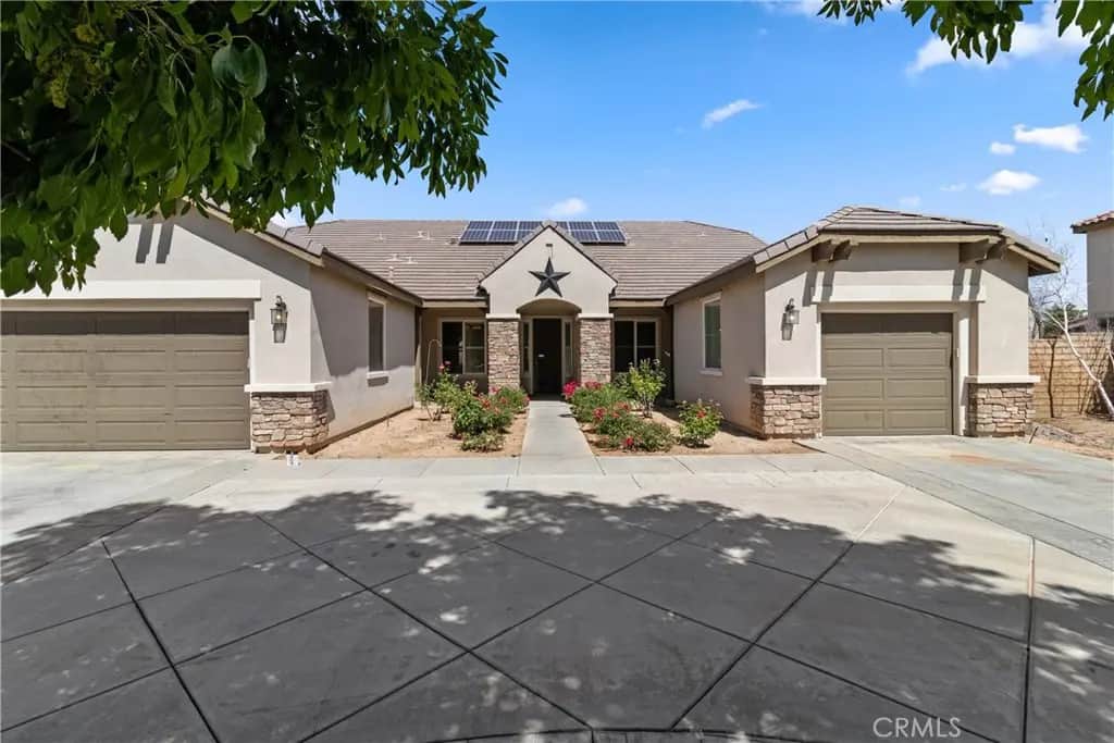 41530 Yew, Lancaster, CA — listing photo 1