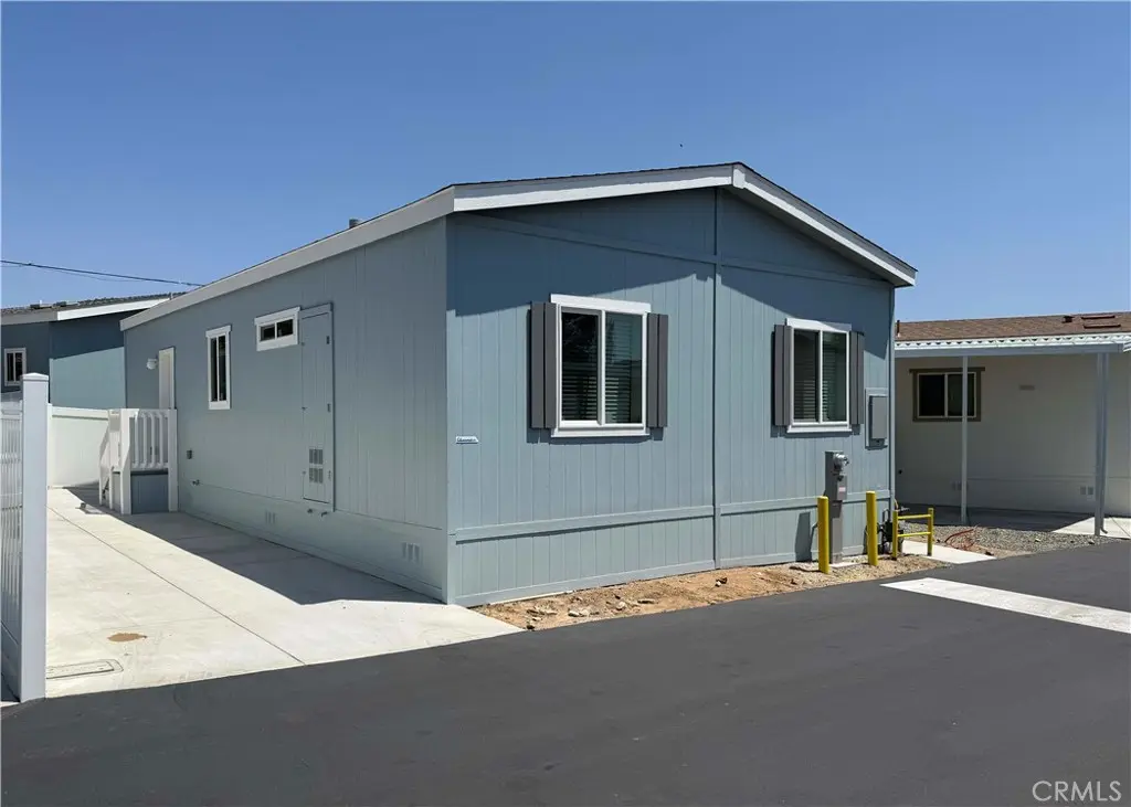 8086 Mission Boulevard 20, Jurupa Valley, CA — listing photo 1