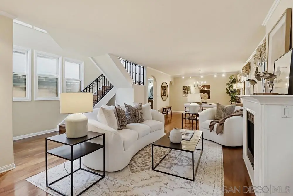 313 I Ave, Coronado, CA — listing photo 1