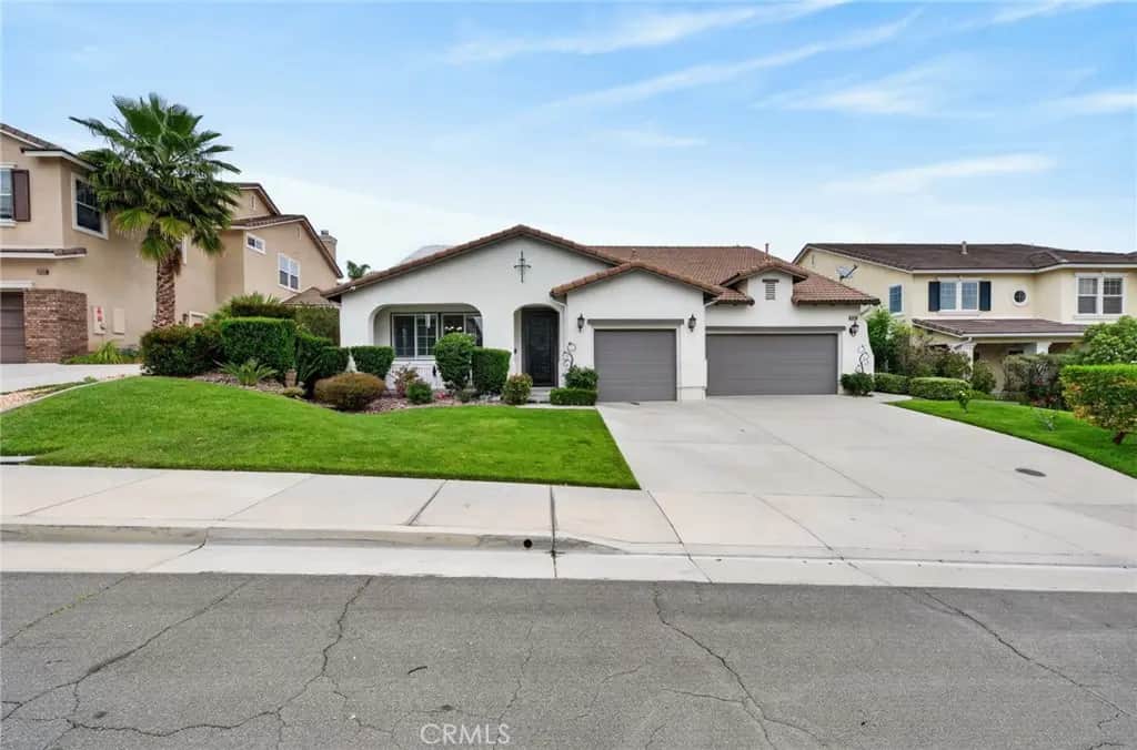 30410 Savoie Street, Murrieta, CA — listing photo 1