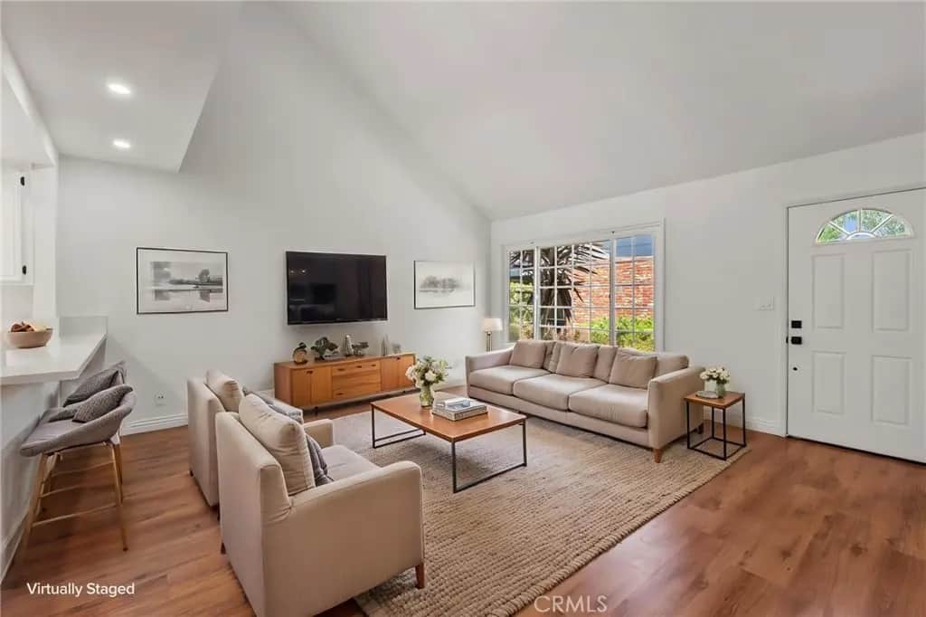 164 Brookline Lane, Costa Mesa, CA — listing photo 1