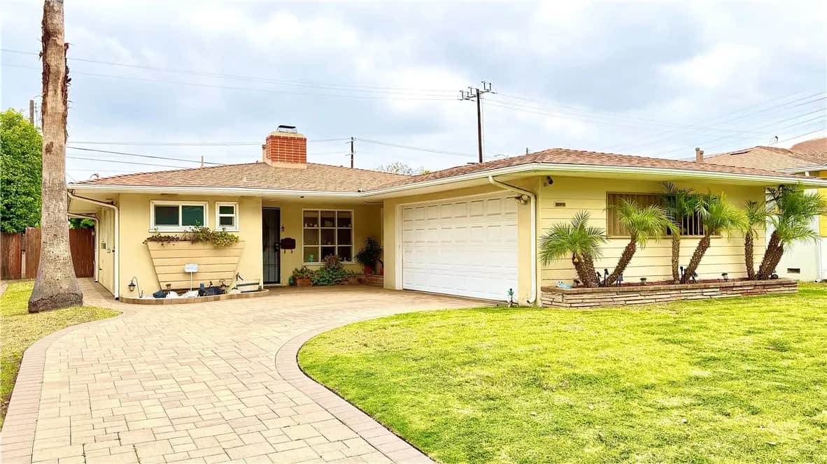 5621 Fallsgrove, Los Angeles, CA — listing photo 1