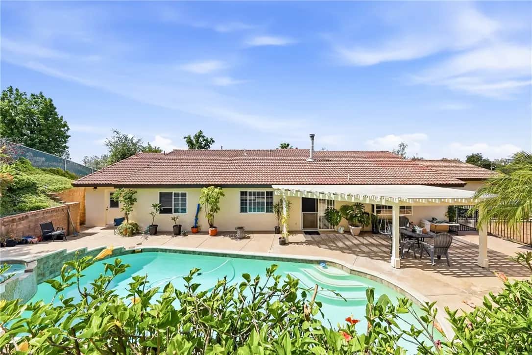 6691 Orangewood, Highland, CA — listing photo 1