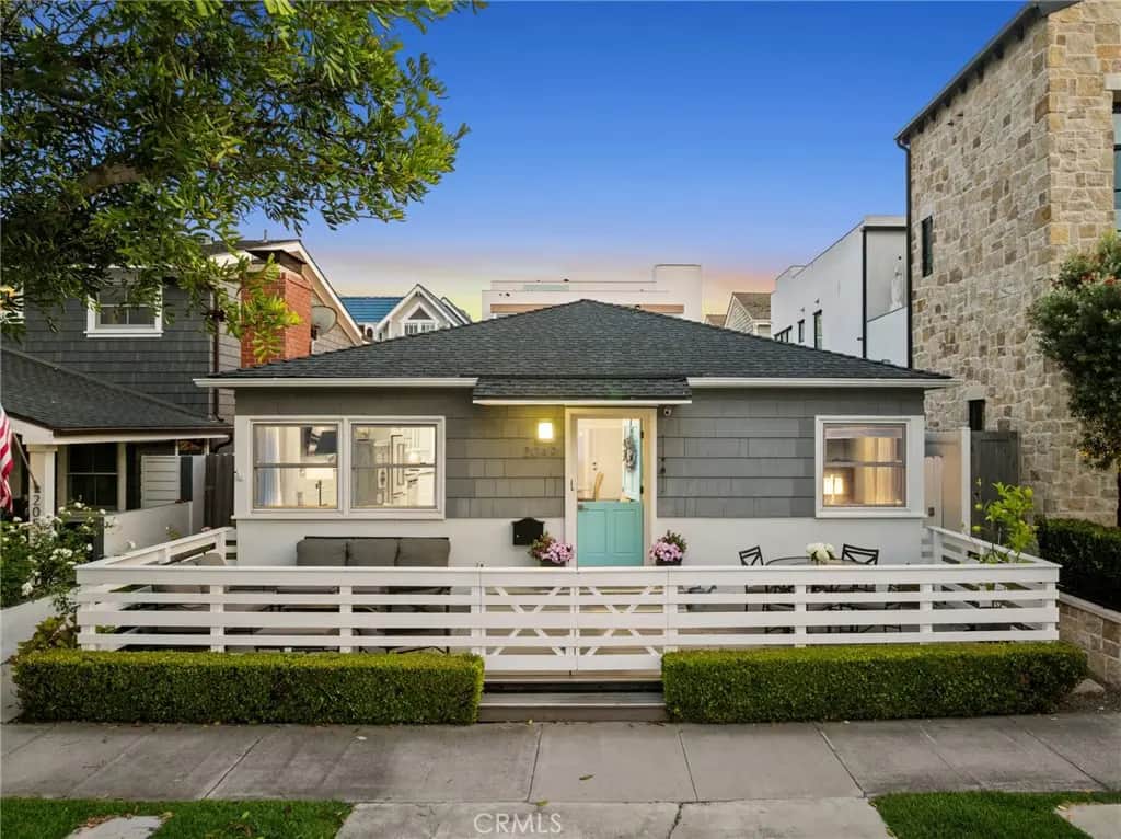 2049 E Ocean Boulevard, Newport Beach, CA — listing photo 1