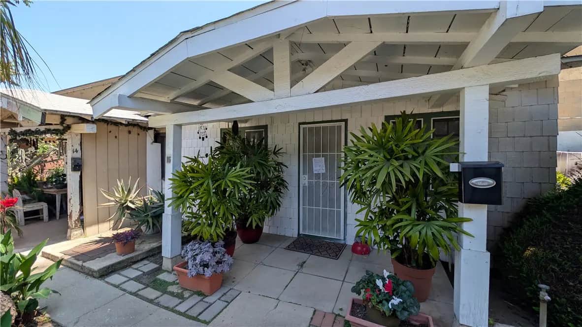 100 Palmetto 14, Pasadena, CA — listing photo 1