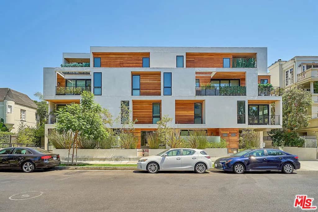 132 N Swall Drive 301, Los Angeles, CA — listing photo 1