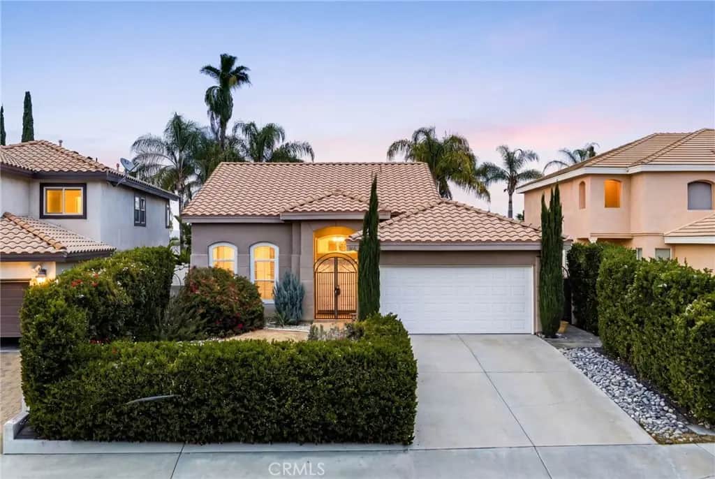22 Villa Milano, Lake Elsinore, CA — listing photo 1