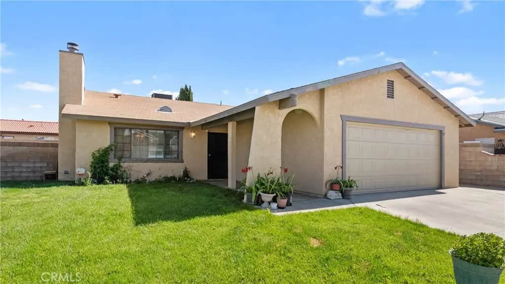 1146 Chagal, Lancaster, CA — listing photo 1