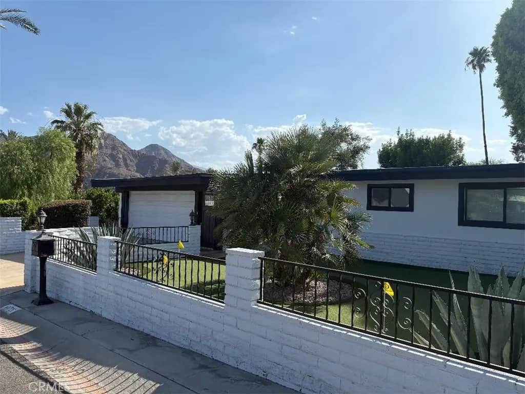 44725 Dakota, Indian Wells, CA — listing photo 1