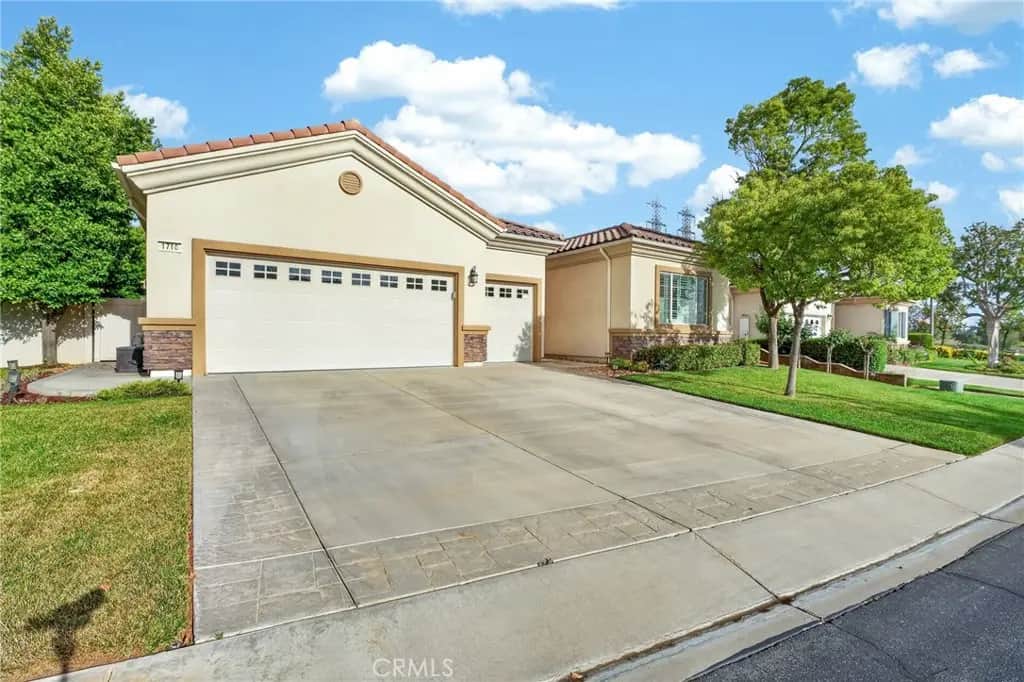 1710 Reyes, Beaumont, CA — listing photo 1