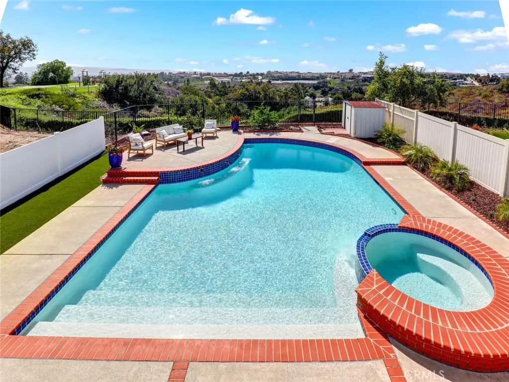 21095 Skylark Drive, Lake Forest, CA — listing photo 1