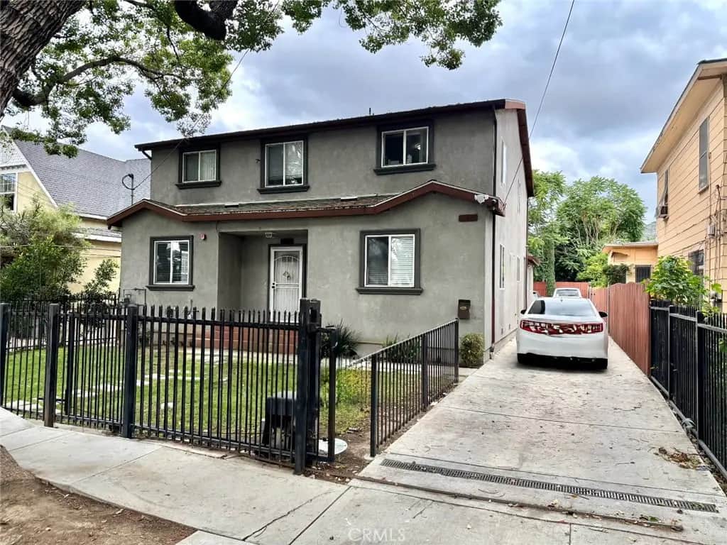 145 E 36th, Los Angeles, CA — listing photo 1