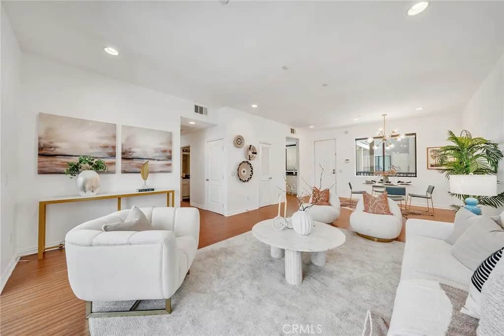 230 S Jackson 206, Glendale, CA — listing photo 1