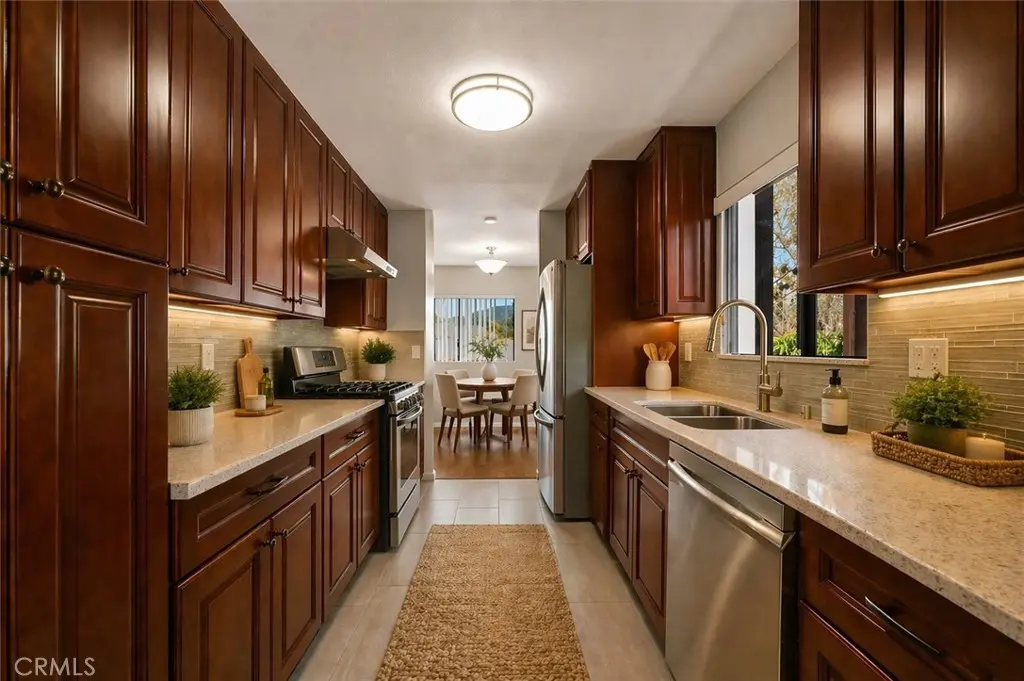 1304 Stanley, Glendale, CA — listing photo 1