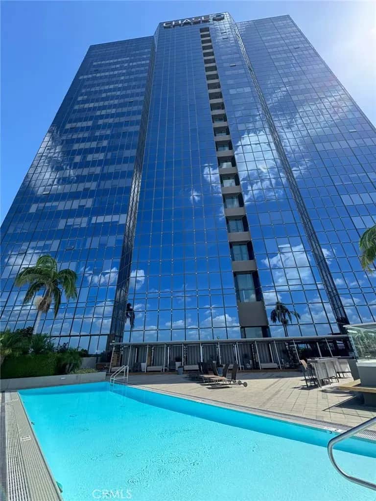 1100 Wilshire, Los Angeles, CA — listing photo 1