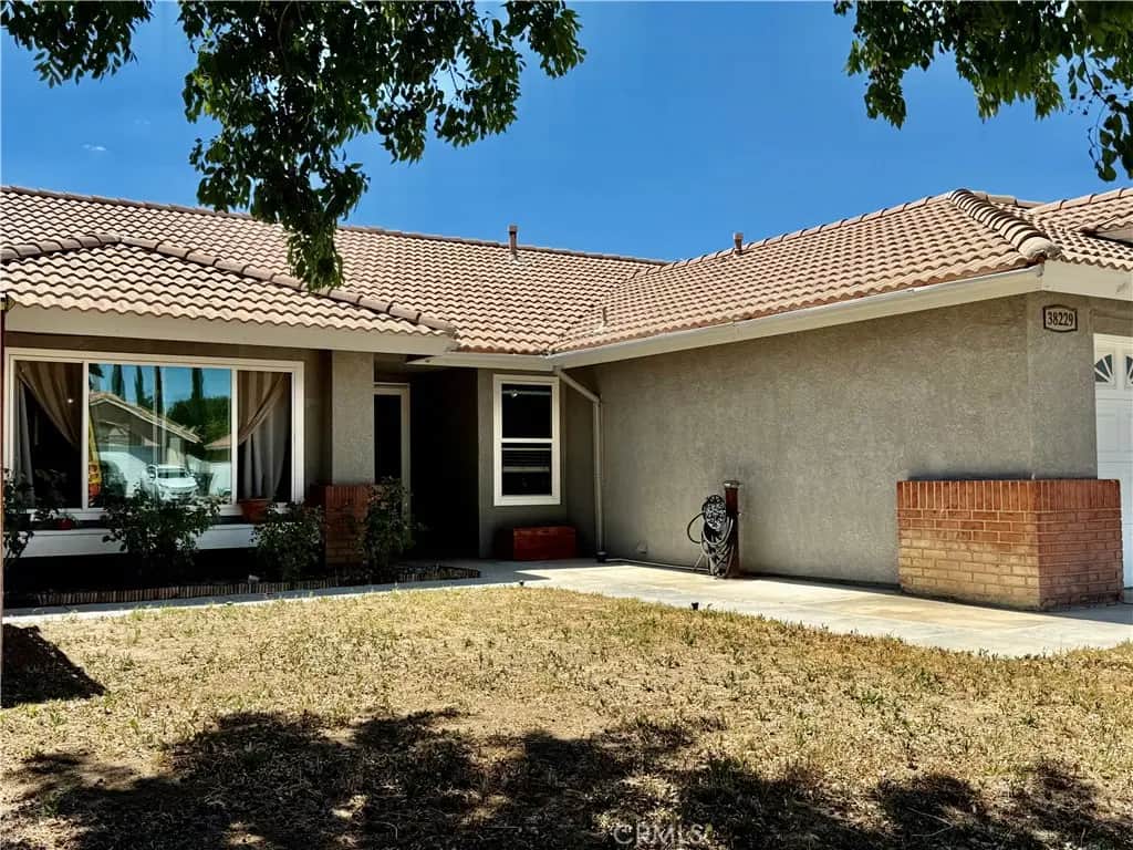 38229 Mentor Court, Palmdale, CA — listing photo 1