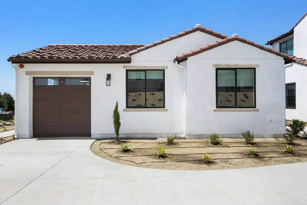 1223 Stonemark Place #2, Vista, CA — listing photo 1