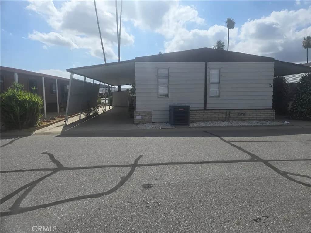 5001 W Florida 74, Hemet, CA — listing photo 1