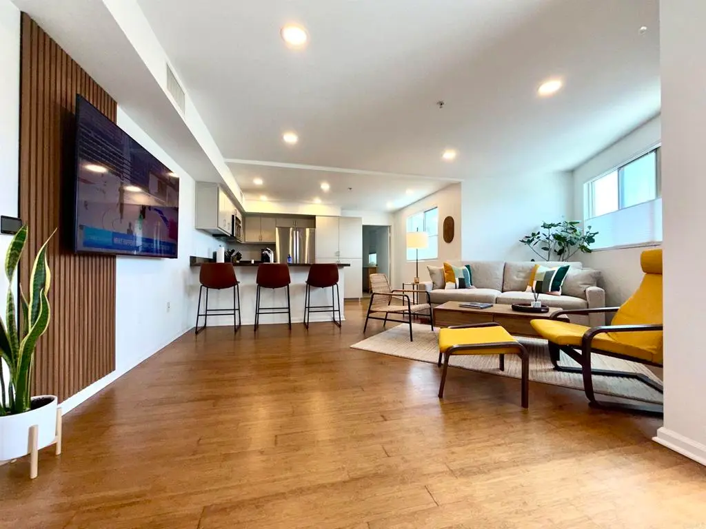687 S Coast Highway 101 308, Encinitas, CA — listing photo 1