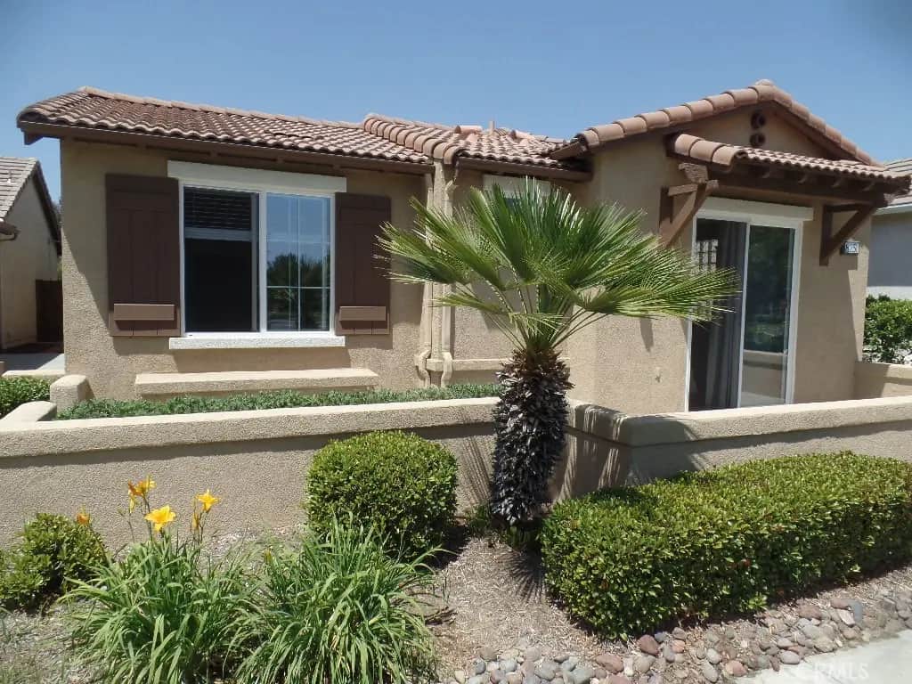 8251 Triplett Lane, Hemet, CA — listing photo 1