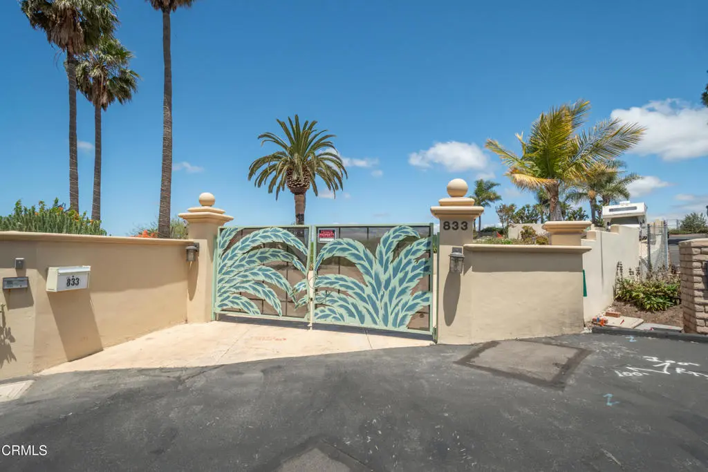 833 W Highland Drive, Camarillo, CA — listing photo 1