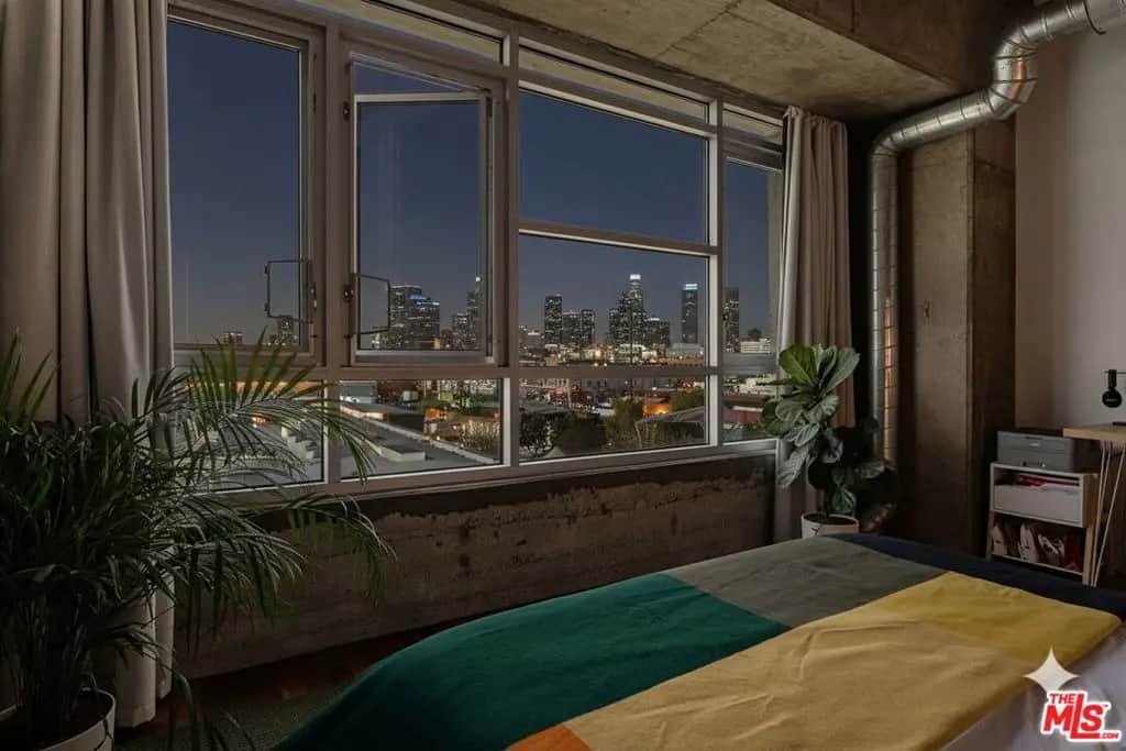 530 S Hewitt Street 425, Los Angeles, CA — listing photo 1