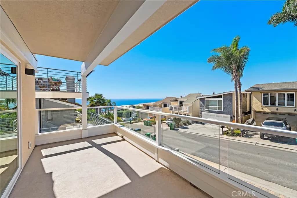 882 Acapulco Street, Laguna Beach, CA — listing photo 1