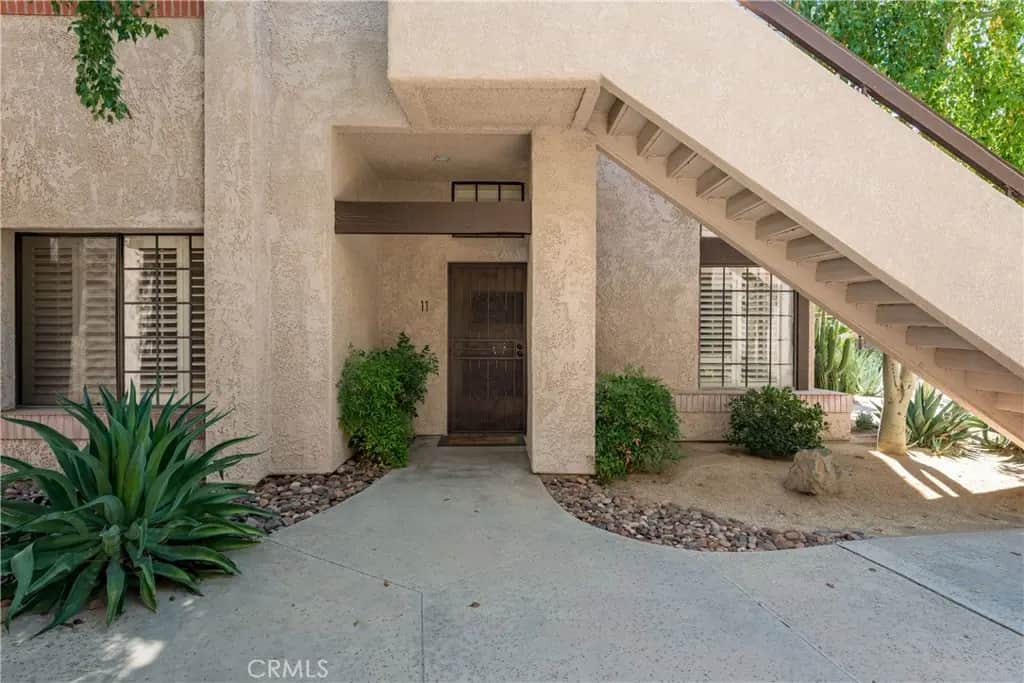 2601 S Broadmoor Drive 11, Palm Springs, CA — listing photo 1