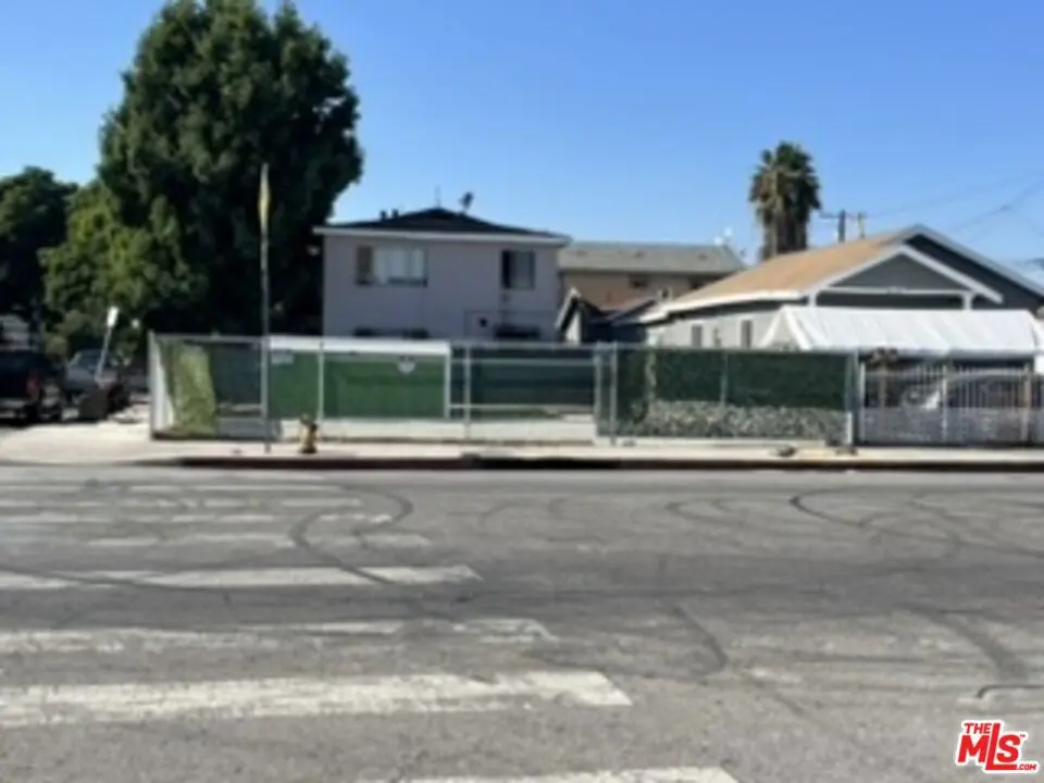 8129 S San Pedro Street, Los Angeles, CA — listing photo 1