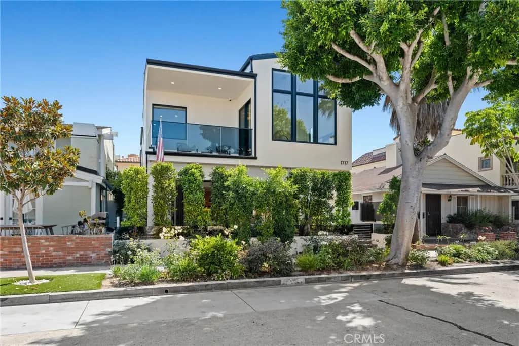 1717 E Ocean Boulevard, Newport Beach, CA — listing photo 1