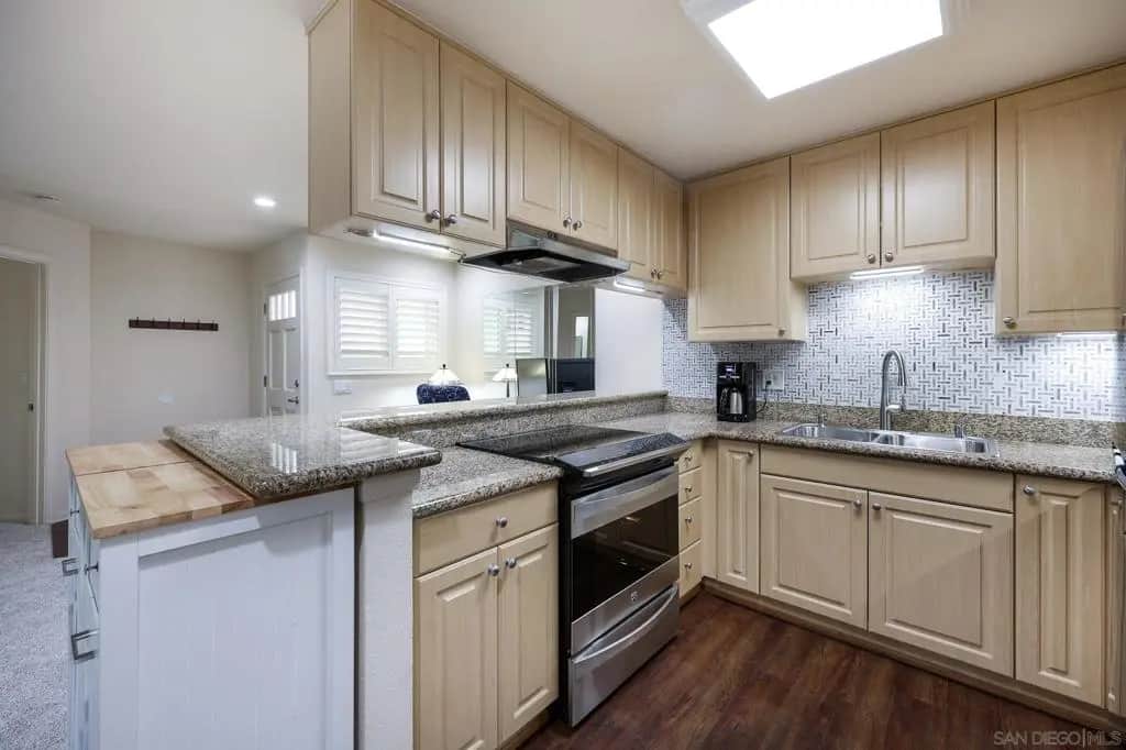 10056 Maya Linda Rd 3201, San Diego, CA — listing photo 1