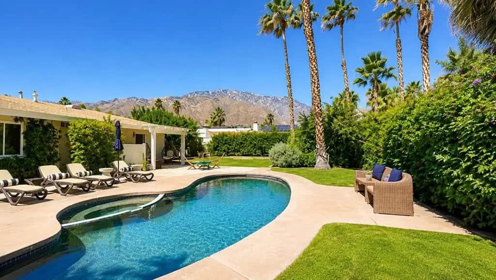 1318 E Via Escuela, Palm Springs, CA — listing photo 1