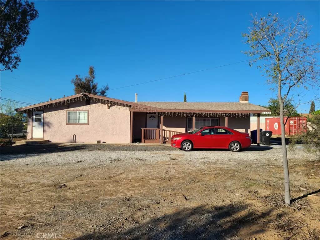 11685 Holmes, Jurupa Valley, CA — listing photo 1