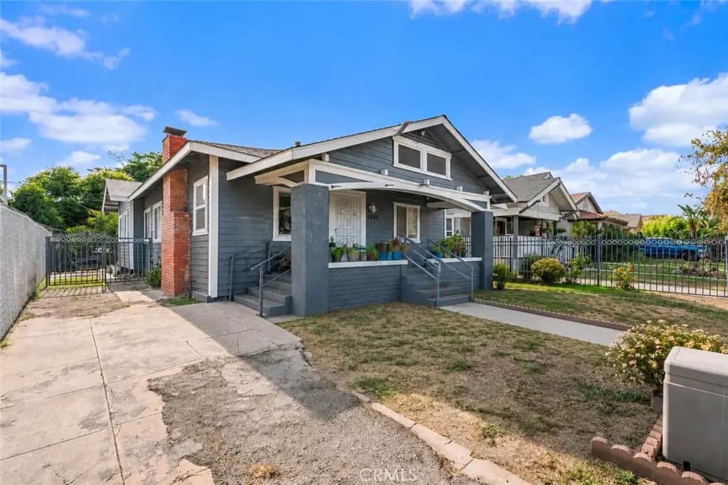 3935 S Harvard Boulevard, Los Angeles, CA — listing photo 1