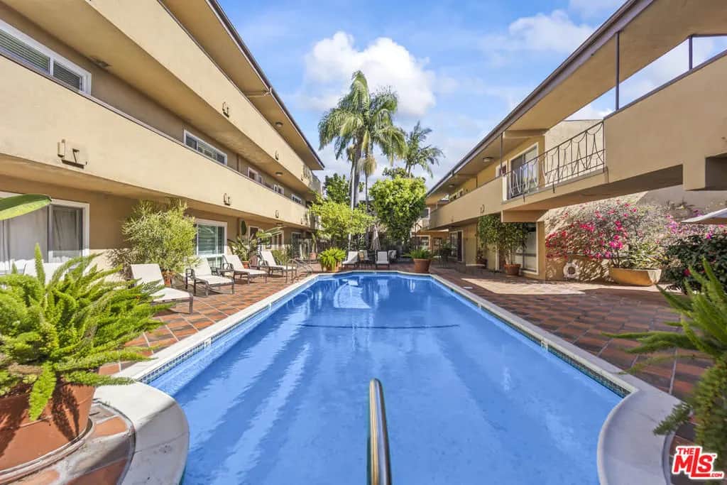 970 Palm Avenue 209, West Hollywood, CA — listing photo 1