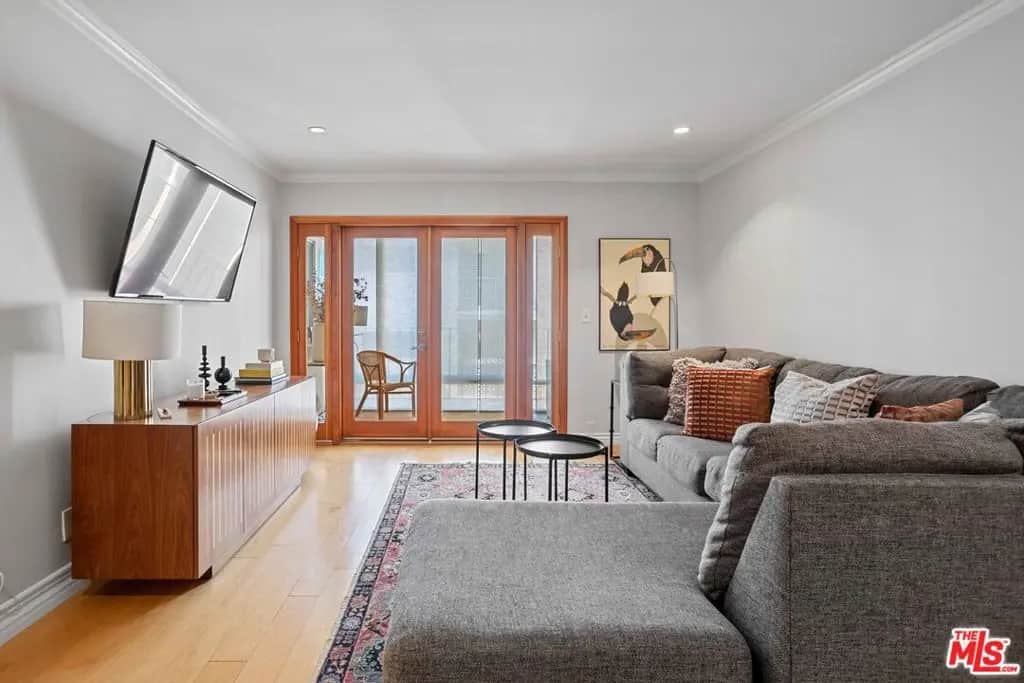 705 Westmount Drive 209, West Hollywood, CA — listing photo 1